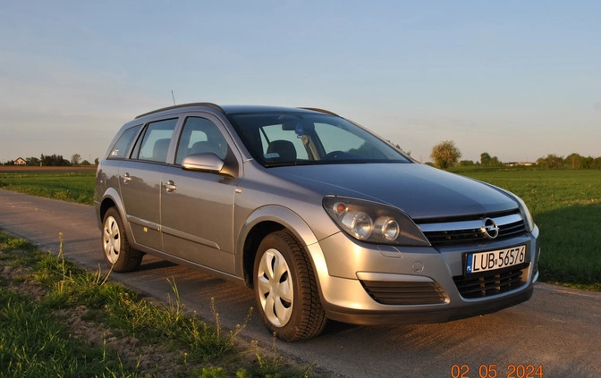 Opel Astra cena 9999 przebieg: 212272, rok produkcji 2006 z Iłża małe 301